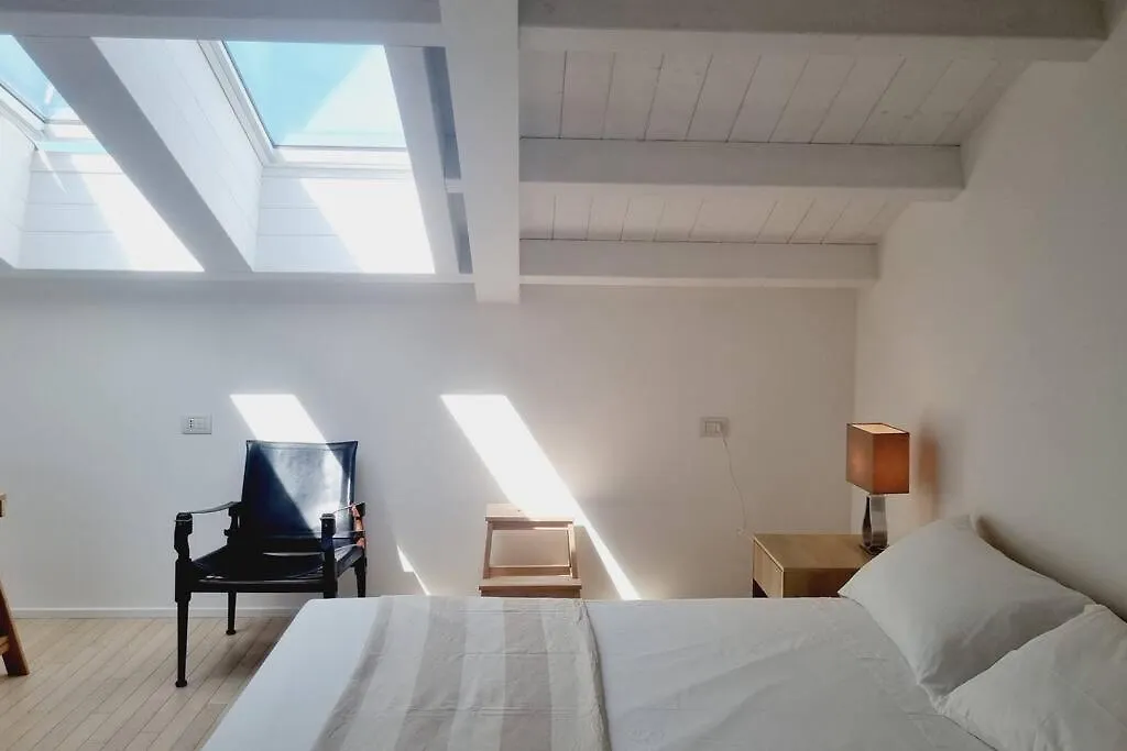 Duomo 10Min Shopping&Relax Fast Wifi & Balcony Apartment Milan